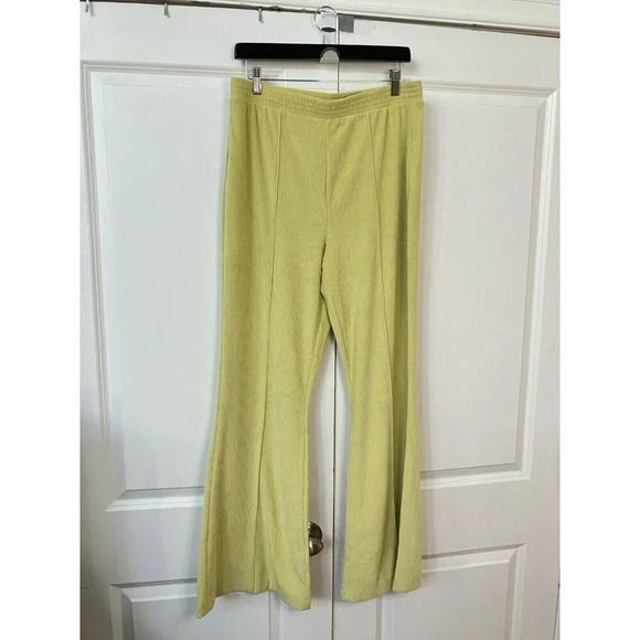 NWT Aerie Groove On Corduroy Pull On Bell Bottoms 70s Style Retro Pants Large - Picture 2 of 5